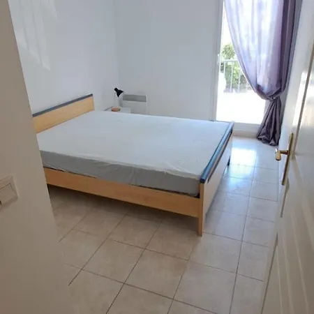Spacious With Furnished Terrace * Hyeres